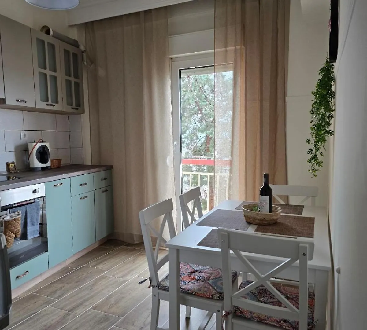 Cozy New 2 Bedrooms Apartment For 4 People سالونيك